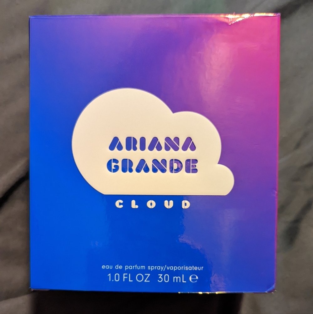Ariana Grande Cloud